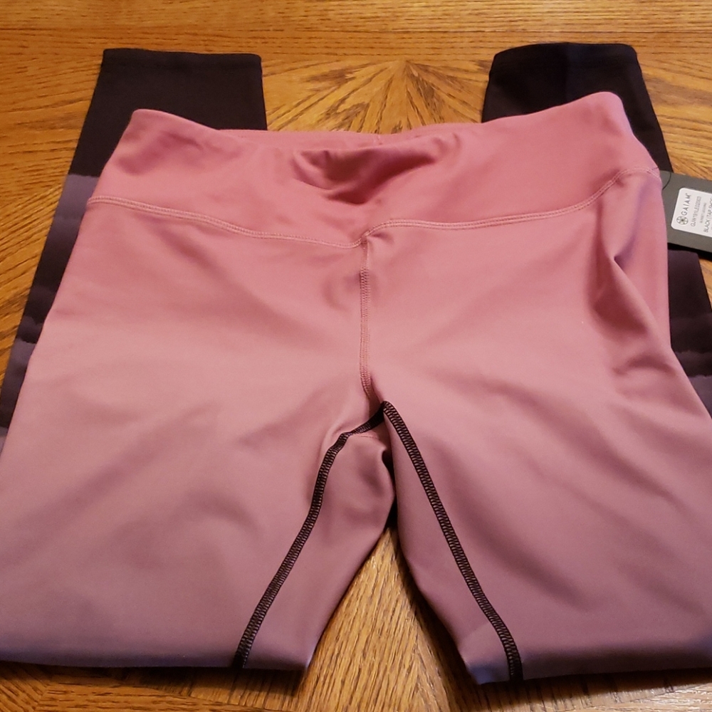NWT Gaiam Jessica Biel Leggings
